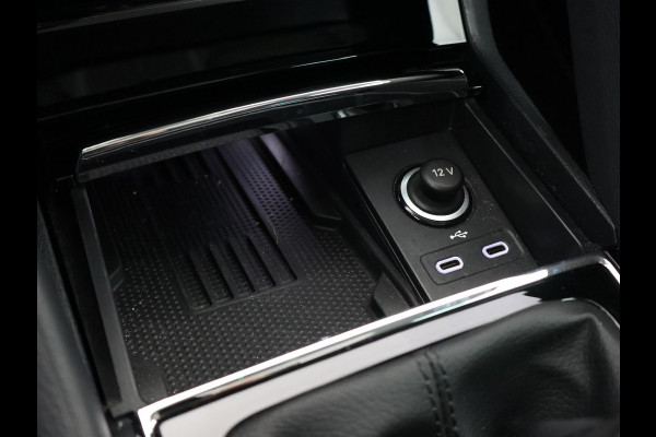 Škoda Karoq 1.5 TSI ACT 150 PK *12.878 KM!* + PANORAMADAK + VIRTUAL COCKPIT | ADAPTIVE CRUISE | CAMERA