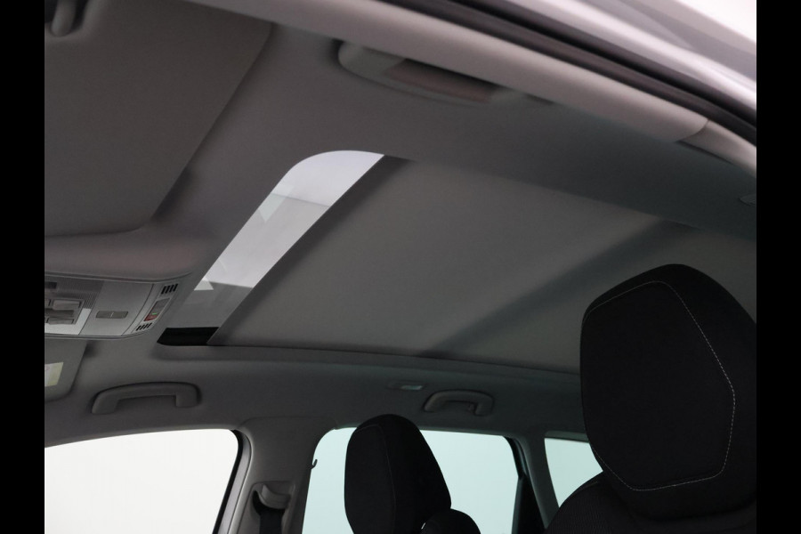 Škoda Karoq 1.5 TSI ACT 150 PK *12.878 KM!* + PANORAMADAK + VIRTUAL COCKPIT | ADAPTIVE CRUISE | CAMERA