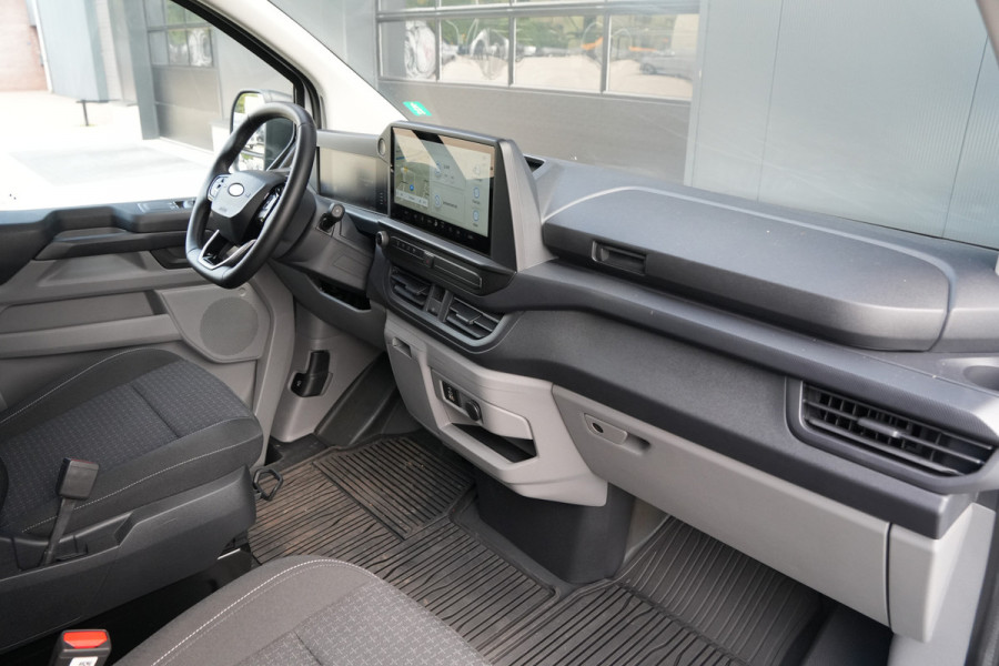 Ford Transit Custom 320 2.0 TDCI L1H1 Trend 170pk - 1 + 1 Stoel - Trekhaak - Blindspot - ACC - Navi - Rijklaar
