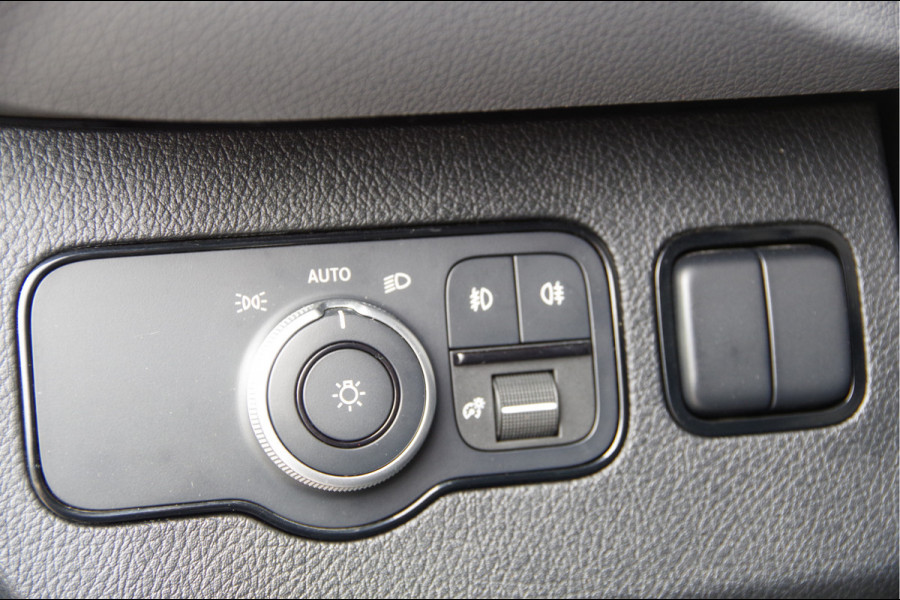 Mercedes-Benz Sprinter 519 3.0 CDI V6 L2H2 AUT. N1! DUBBELLUCHT, LED, 360 CAMERA, 3.5T TREKHAAK, LEDER, MBUX 10'', CRUISE, NAVI, CLIMA,