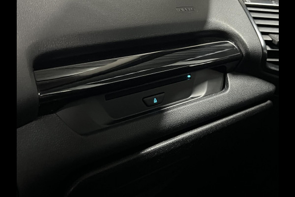Ford EcoSport 1.0 EcoBoost Titanium Trekhaak | Open dak | Cruise control | Stuur-/Stoelverwarming | Carplay |  Verwarmde voorruit | Navigatie | Bang & Olufsen
