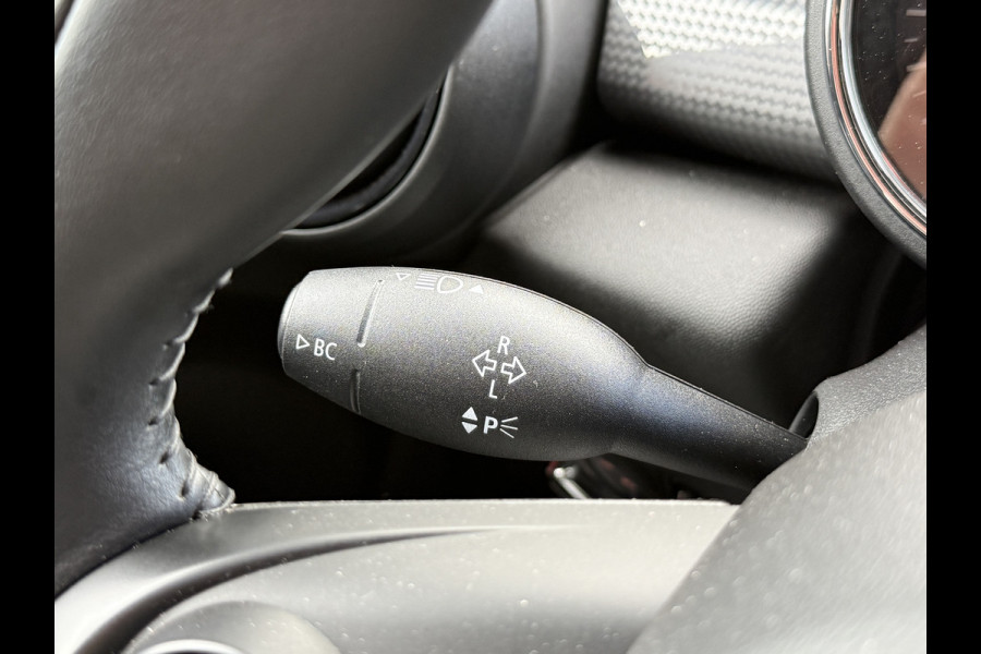 MINI 5-deurs 1.5 Cooper Pepper | Keyless | Dealeronderhouden | All-Season