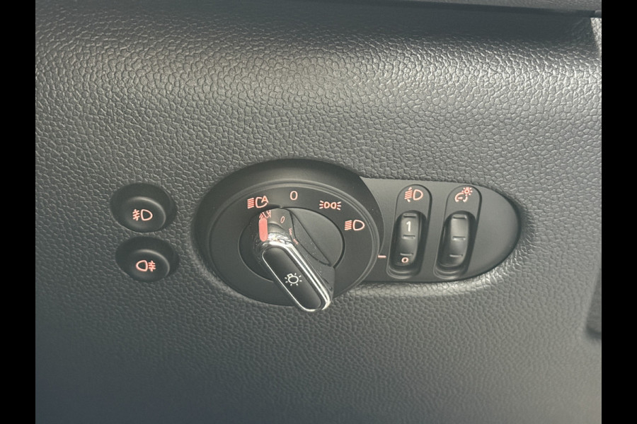 MINI 5-deurs 1.5 Cooper Pepper | Keyless | Dealeronderhouden | All-Season