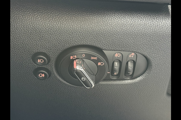 MINI 5-deurs 1.5 Cooper Pepper | Keyless | Dealeronderhouden | All-Season