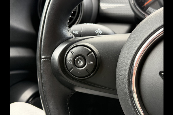 MINI 5-deurs 1.5 Cooper Pepper | Keyless | Dealeronderhouden | All-Season