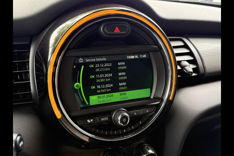 MINI 5-deurs 1.5 Cooper Pepper | Keyless | Dealeronderhouden | All-Season