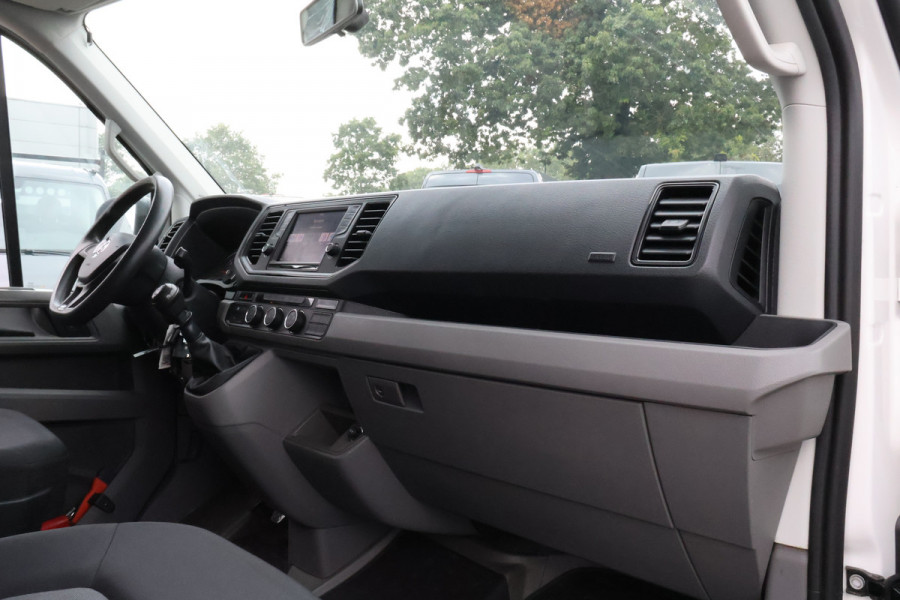Volkswagen Crafter 2.0 TDI L3 H3 140pk Black Line Airco Navigatie Spoilerpakket