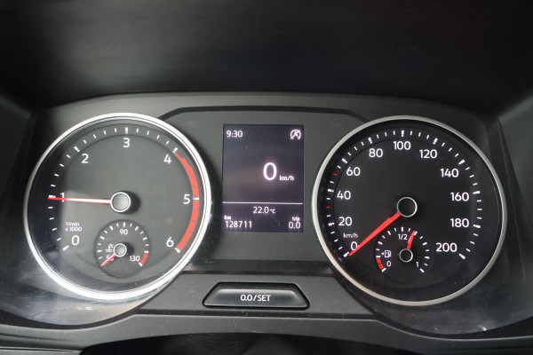 Volkswagen Crafter 2.0 TDI L3 H3 140pk Black Line Airco Navigatie Spoilerpakket