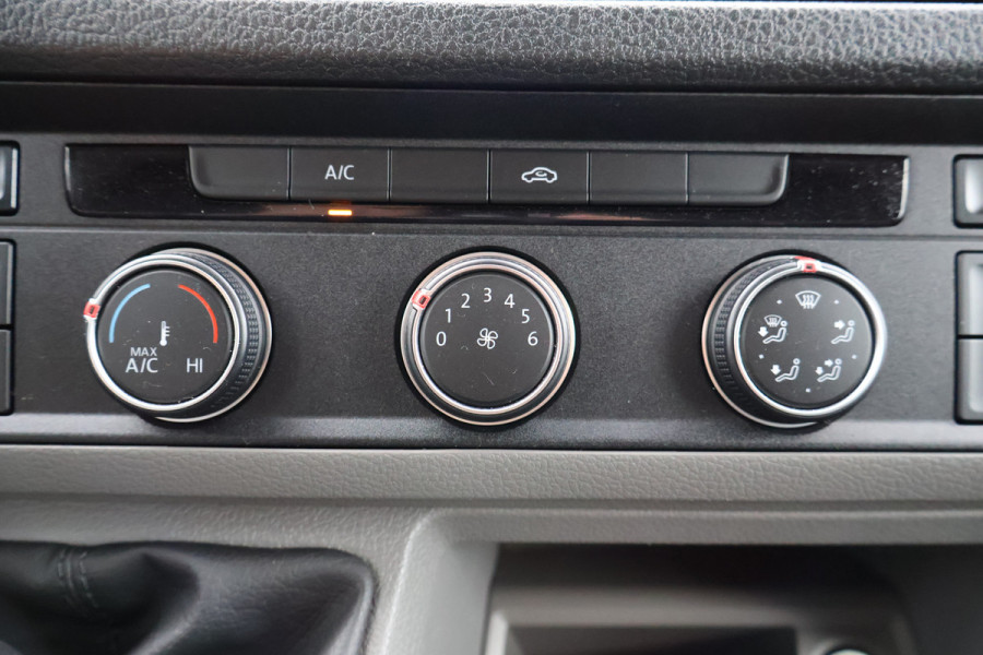 Volkswagen Crafter 2.0 TDI L3 H3 140pk Black Line Airco Navigatie Spoilerpakket