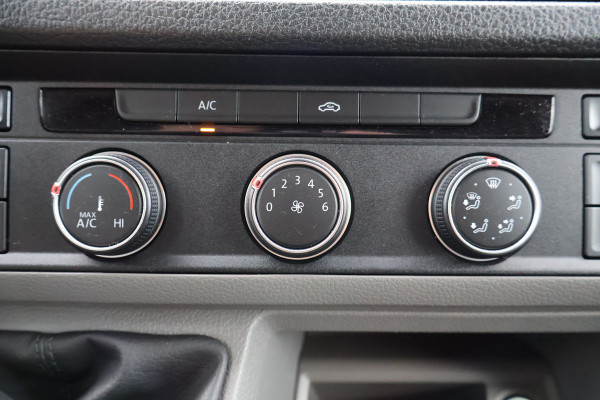 Volkswagen Crafter 2.0 TDI L3 H3 140pk Black Line Airco Navigatie Spoilerpakket