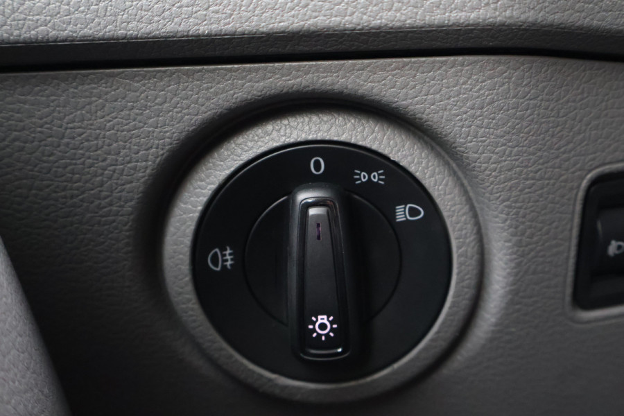 Volkswagen Crafter 2.0 TDI L3 H3 140pk Black Line Airco Navigatie Spoilerpakket