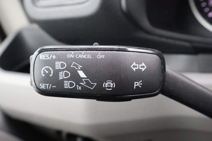 Volkswagen Crafter 2.0 TDI L3 H3 140pk Black Line Airco Navigatie Spoilerpakket