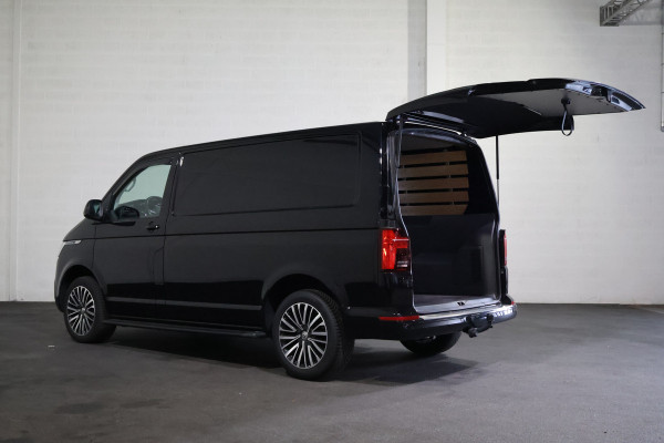 Volkswagen Transporter 2.0 TDI L1 H1 4Motion Automaat Bulli