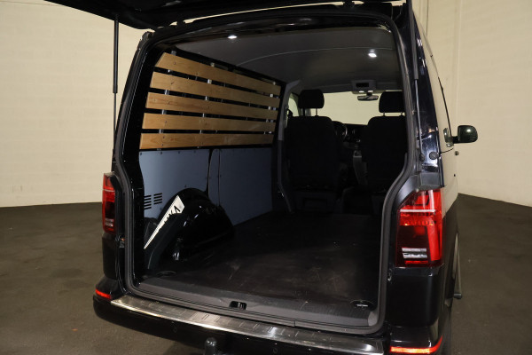 Volkswagen Transporter 2.0 TDI L1 H1 4Motion Automaat Bulli