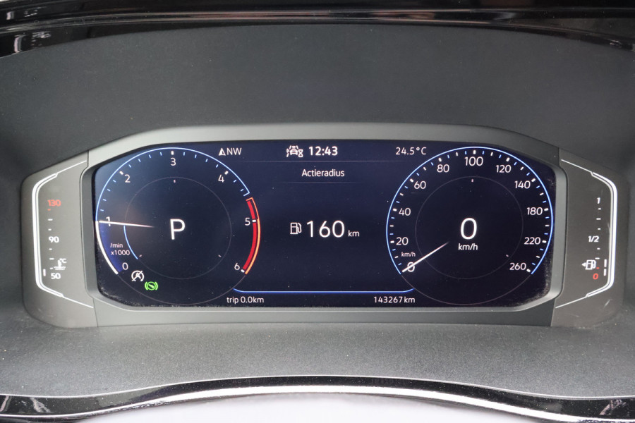 Volkswagen Transporter 2.0 TDI L1 H1 4Motion Automaat Bulli