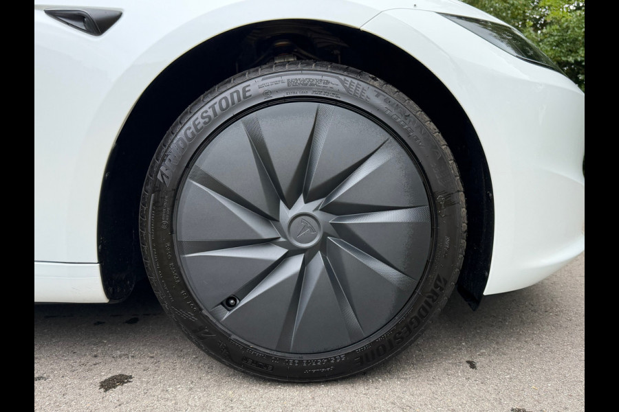 Tesla Model 3 RWD 60 kWh | Self Driving + Camera + Stoelvw Nu € 39.975,-!!!