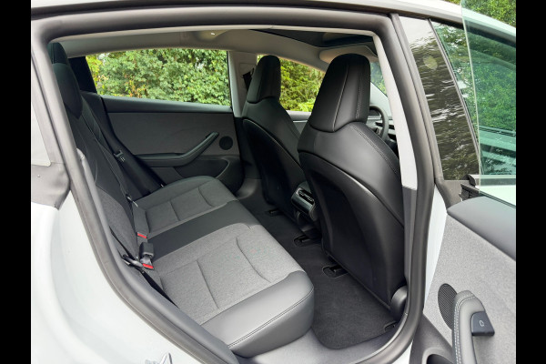 Tesla Model 3 RWD 60 kWh | Self Driving + Camera + Stoelvw Nu € 39.975,-!!!