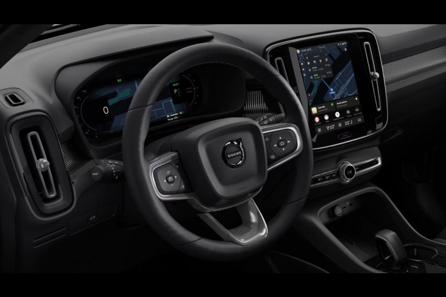 Volvo EC40 Twin Motor Plus Black Edition Europa 82 kWh Lighting Climate Visual Park Assist Dak hoogglans zwart Extra getint glas achter