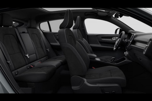 Volvo EC40 Twin Motor Plus Black Edition Europa 82 kWh Lighting Climate Visual Park Assist Dak hoogglans zwart Extra getint glas achter