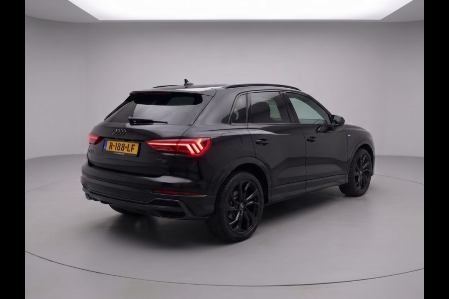 Audi Q3 45 TFSI e S edition 245pk | Panoramadak | Stoelverwarming | Elek. verst. stoelen | Camera | Ambiente verlichting