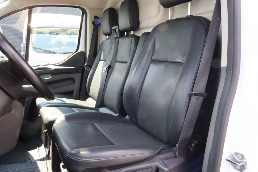 Ford Transit Custom 2.0 TDCI 170pk L2 H1 Airco Camera Trekhaak