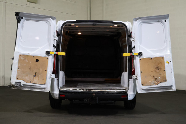 Ford Transit Custom 2.0 TDCI 170pk L2 H1 Airco Camera Trekhaak