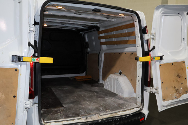 Ford Transit Custom 2.0 TDCI 170pk L2 H1 Airco Camera Trekhaak