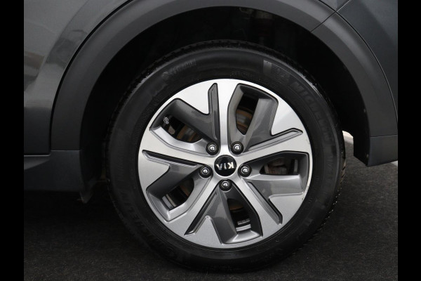 Kia e-Niro DynamicPlusLine 64 kWh Pano| Clima | Half Leder | SOH 94.9% Pano| Clima | Half Leder | SOH 94.9% | Navi | Camera | Stoelverwarming | DAB+ | Carplay