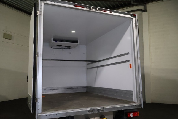 Iveco Daily 35C14 Automaat Koelwagen Bakwagen met Laadklep