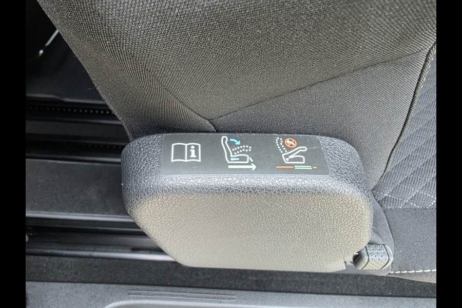 Opel Zafira-e Life L2 Innovation 50 kWh Links & Rechts schuifdeur Privacy glass Climate control Cruise control Navigatie systeem