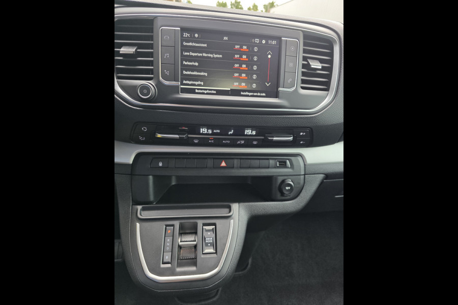Opel Zafira Life L2 Innovation 50 kWh Links & Rechts schuifdeur Privacy glass Climate control Cruise control Navigatie systeem