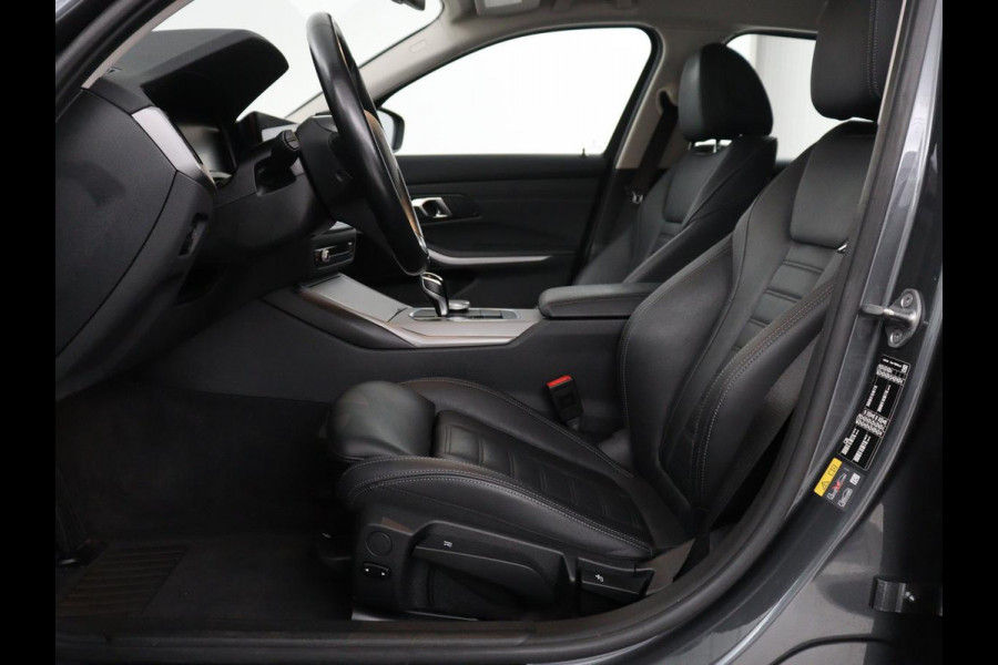 BMW 3 Serie Touring 320e Business Edition Plus | SOH 90% | Leder | Stoelverwarming | Carplay | Cruise control | Climate control | Elektrische achterklep | Park assist | PHEV