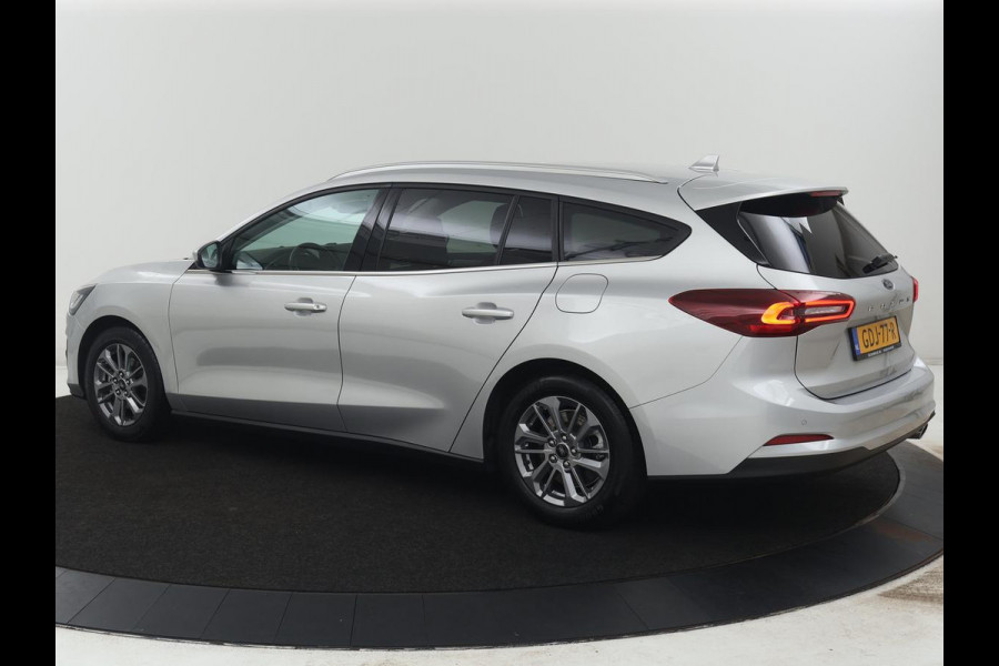 Ford Focus Wagon 1.0 EcoBoost Hybrid Titanium | Cruise control | Lane assist | Navigatie | Carplay | Park assist | Climate control