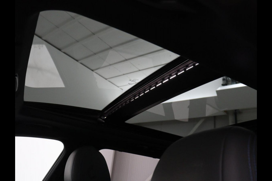 BMW 5 Serie Touring 530e Business Edition Plus | SOH 90% | Panoramadak | Harman/Kardon | Leder | Stoel & stuurverwarming | Achterbank verwarming | Adaptive cruise | Camera | Carplay | Trekhaak |