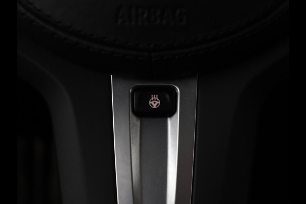 BMW 5 Serie Touring 530e Business Edition Plus | SOH 90% | Panoramadak | Harman/Kardon | Leder | Stoel & stuurverwarming | Achterbank verwarming | Adaptive cruise | Camera | Carplay | Trekhaak |