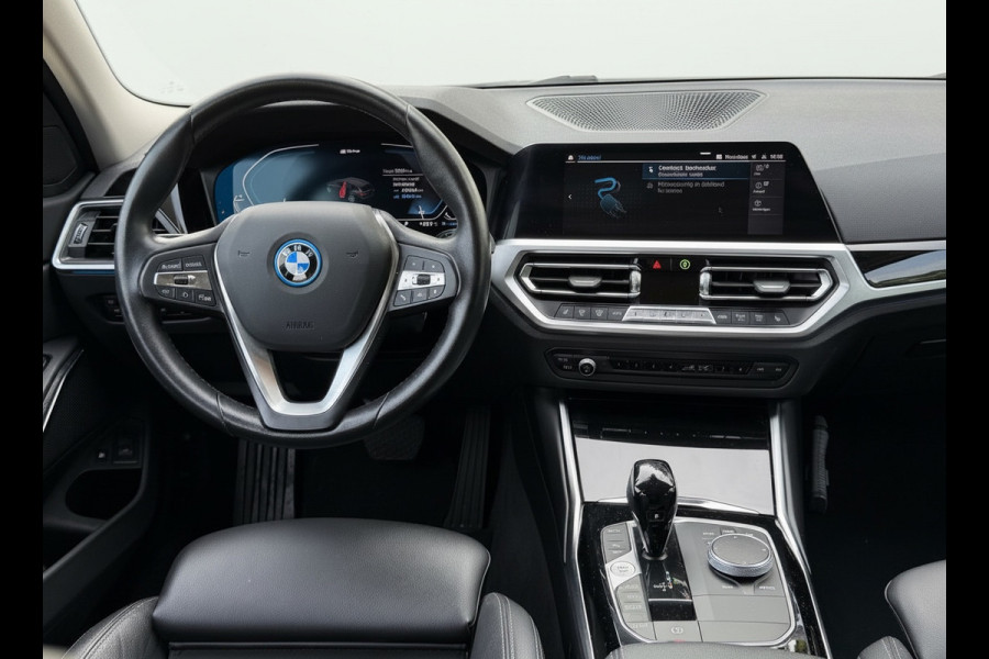 BMW 3 Serie Touring 320e Business Edition Plus,lederen sportinterieur, stoelverw ,1 e eigenaar, dealer onderhouden,NL auto met nap