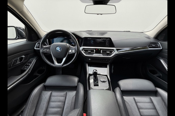 BMW 3 Serie Touring 320e Business Edition Plus,lederen sportinterieur, stoelverw ,1 e eigenaar, dealer onderhouden,NL auto met nap