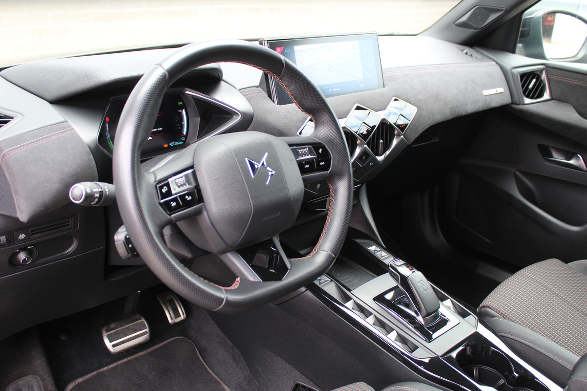 DS DS 3 Crossback E-Tense Performance Line 50 kWh 93% SOH | Blis | Camera | Stoelverwarming | Navigatie