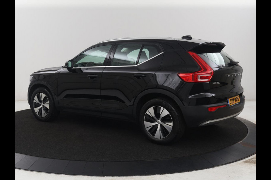 Volvo XC40 1.5 T5 Recharge Momentum Aut. Navi | Virtual display | SOH 89.7% |  Cruise Control | Stoelverwarming | Camera | Trekhaak | Stuurverwarming | DAB+ | Carplay