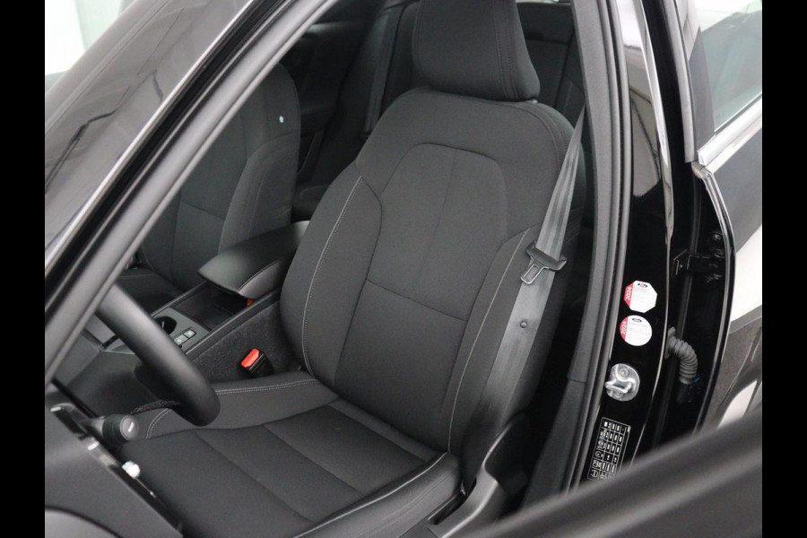 Volvo XC40 1.5 T5 Recharge Momentum Aut. Navi | Virtual display | SOH 89.7% |  Cruise Control | Stoelverwarming | Camera | Trekhaak | Stuurverwarming | DAB+ | Carplay
