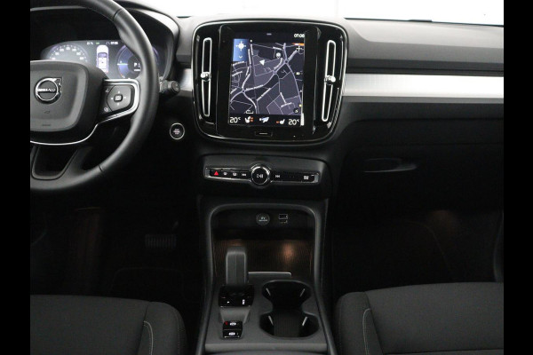 Volvo XC40 1.5 T5 Recharge Momentum Aut. Navi | Virtual display | SOH 89.7% |  Cruise Control | Stoelverwarming | Camera | Trekhaak | Stuurverwarming | DAB+ | Carplay