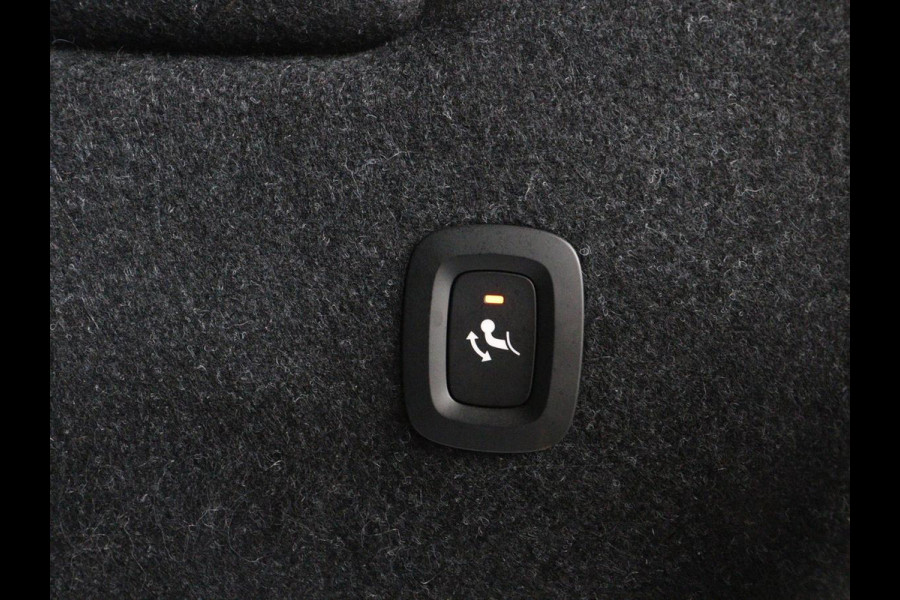 Volvo XC40 1.5 T5 Recharge Momentum Aut. Navi | Virtual display | SOH 89.7% |  Cruise Control | Stoelverwarming | Camera | Trekhaak | Stuurverwarming | DAB+ | Carplay