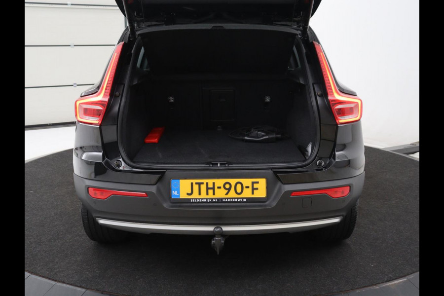 Volvo XC40 1.5 T5 Recharge Momentum Aut. Navi | Virtual display | SOH 89.7% |  Cruise Control | Stoelverwarming | Camera | Trekhaak | Stuurverwarming | DAB+ | Carplay