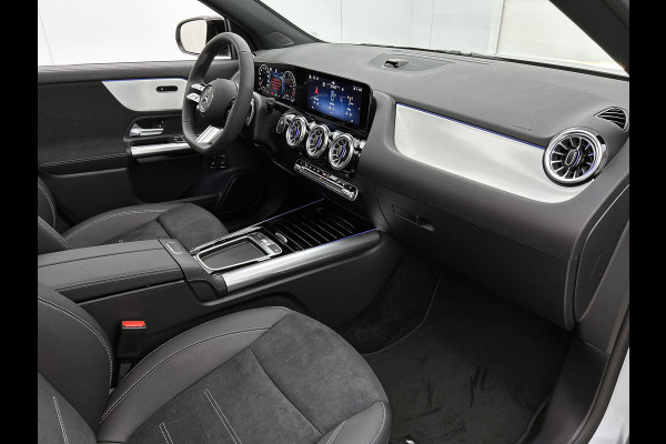 Mercedes-Benz GLA 250 e 140 Year Edition | Plus pakket | Parkeerpakket | Panoramaschuifdak  | 20” tien-dubbelspaaks AMG velgen | 	Warmtewerend, donkergetint glas |