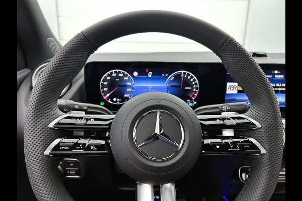 Mercedes-Benz GLA 250 e 140 Year Edition | Plus pakket | Parkeerpakket | Panoramaschuifdak  | 20” tien-dubbelspaaks AMG velgen | 	Warmtewerend, donkergetint glas |