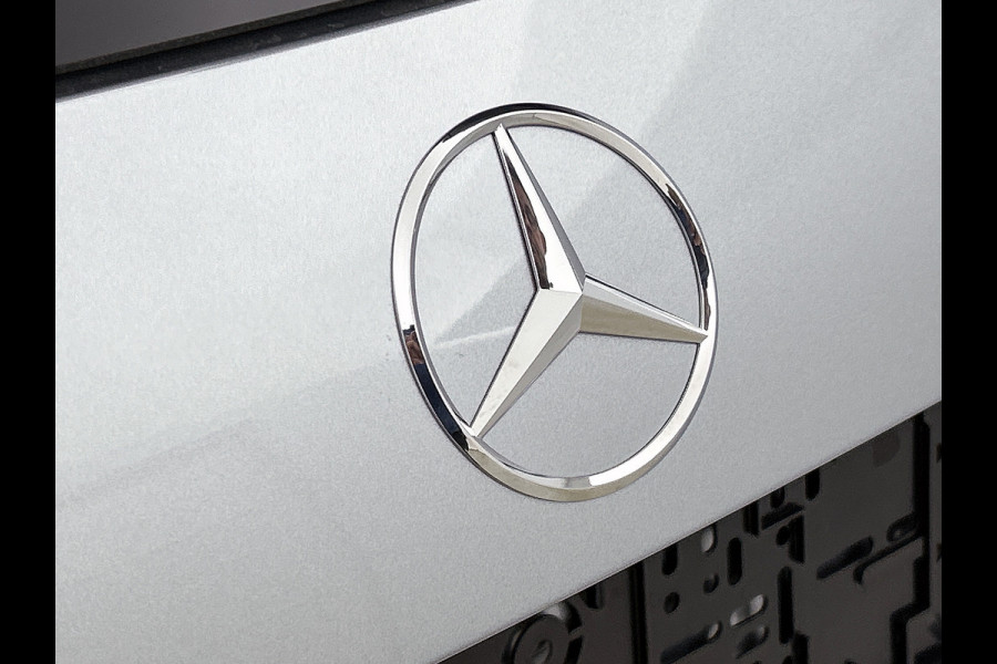 Mercedes-Benz GLA 250 e 140 Year Edition | Plus pakket | Parkeerpakket | Panoramaschuifdak  | 20” tien-dubbelspaaks AMG velgen | 	Warmtewerend, donkergetint glas |