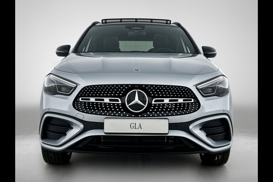 Mercedes-Benz GLA 250 e 140 Year Edition | Plus pakket | Parkeerpakket | Panoramaschuifdak  | 20” tien-dubbelspaaks AMG velgen | 	Warmtewerend, donkergetint glas |