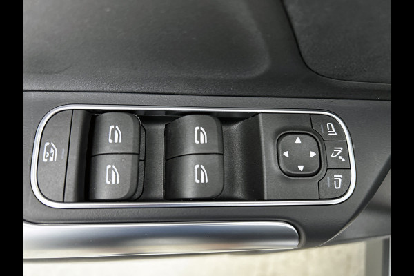 Mercedes-Benz GLA 250 e 140 Year Edition | Plus pakket | Parkeerpakket | Panoramaschuifdak  | 20” tien-dubbelspaaks AMG velgen | 	Warmtewerend, donkergetint glas |