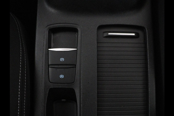 Ford FOCUS Wagon 1.0 EcoBoost Hybrid Titanium Automaat 155 PK | Navi | Clima | Cruise Control | Parkeersensor | Carplay | DAB+