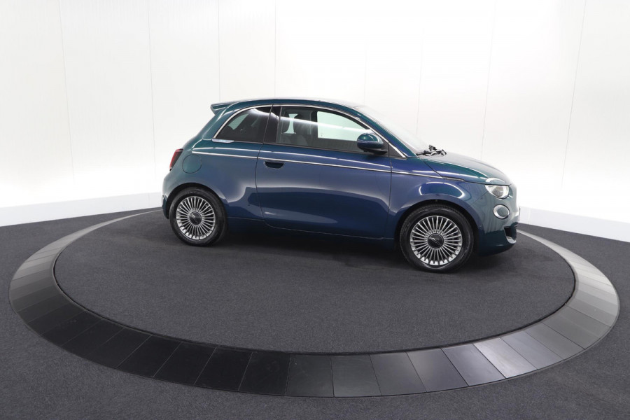 Fiat 500 Icon 42 kWh | SOH 96% | Convenience Pack | Camera | Dodehoekdetectie | Stoelverwarming
